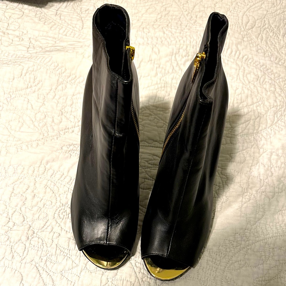 Steve Madden Open Toe Bootie
